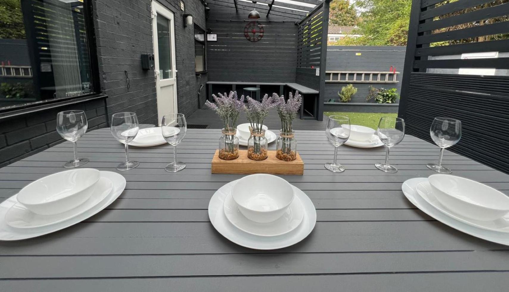 Modern Suites -5 Bedroom House- With Free Parking Birmingham City エクステリア 写真
