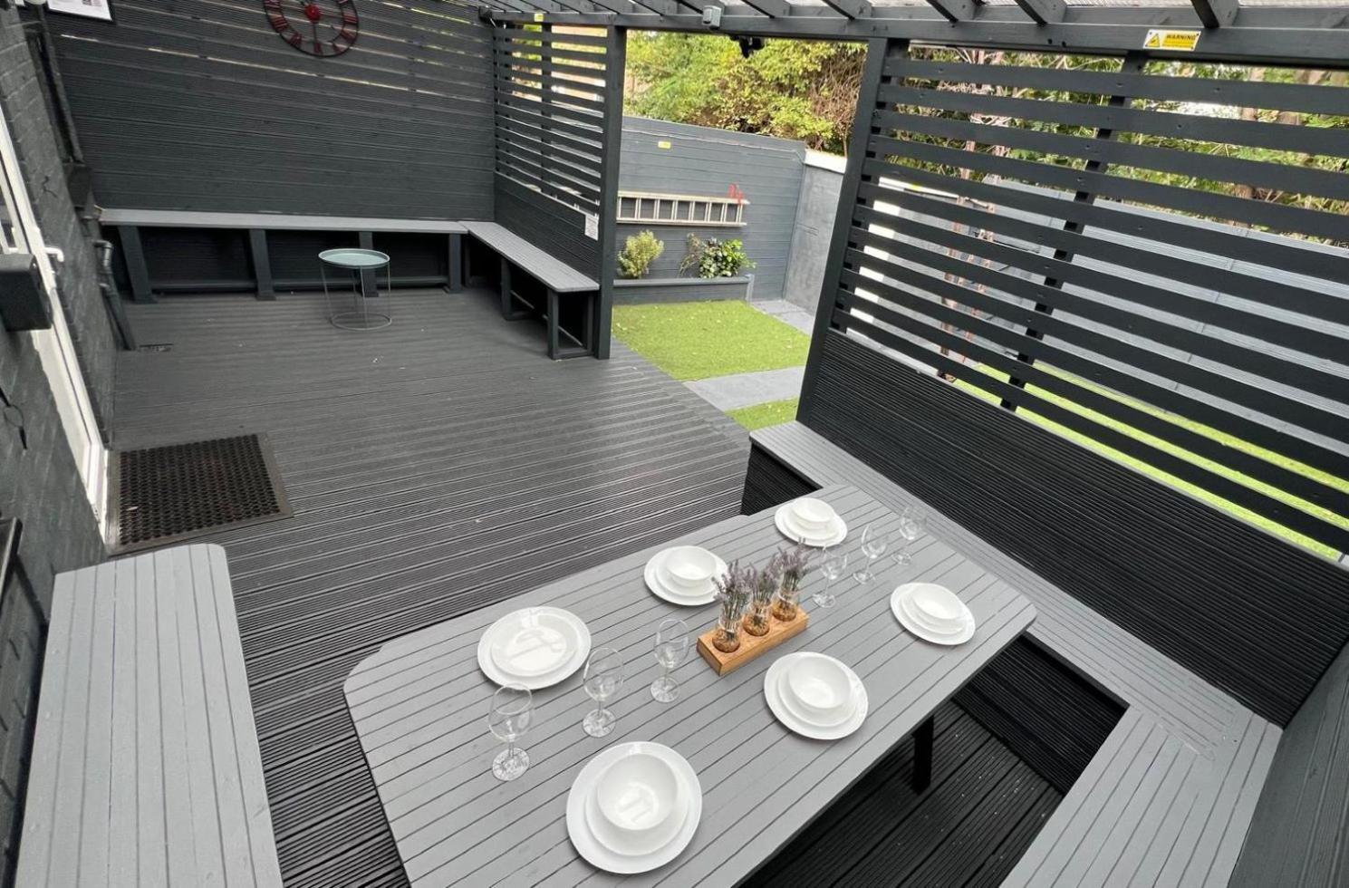 Modern Suites -5 Bedroom House- With Free Parking Birmingham City エクステリア 写真